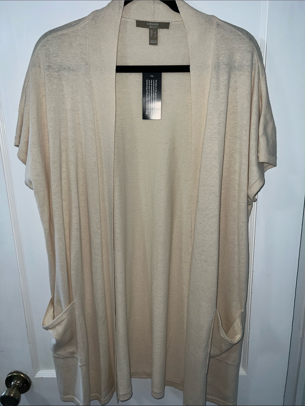 naturals d&co. Open Front Short Sleeve Cardigan in Light Beige